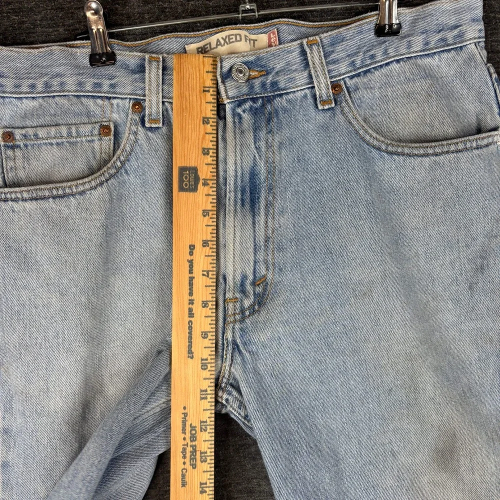 Levis measurements waist